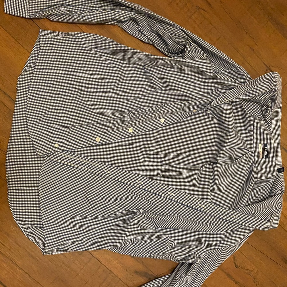 IZOD checkered great quality button down
